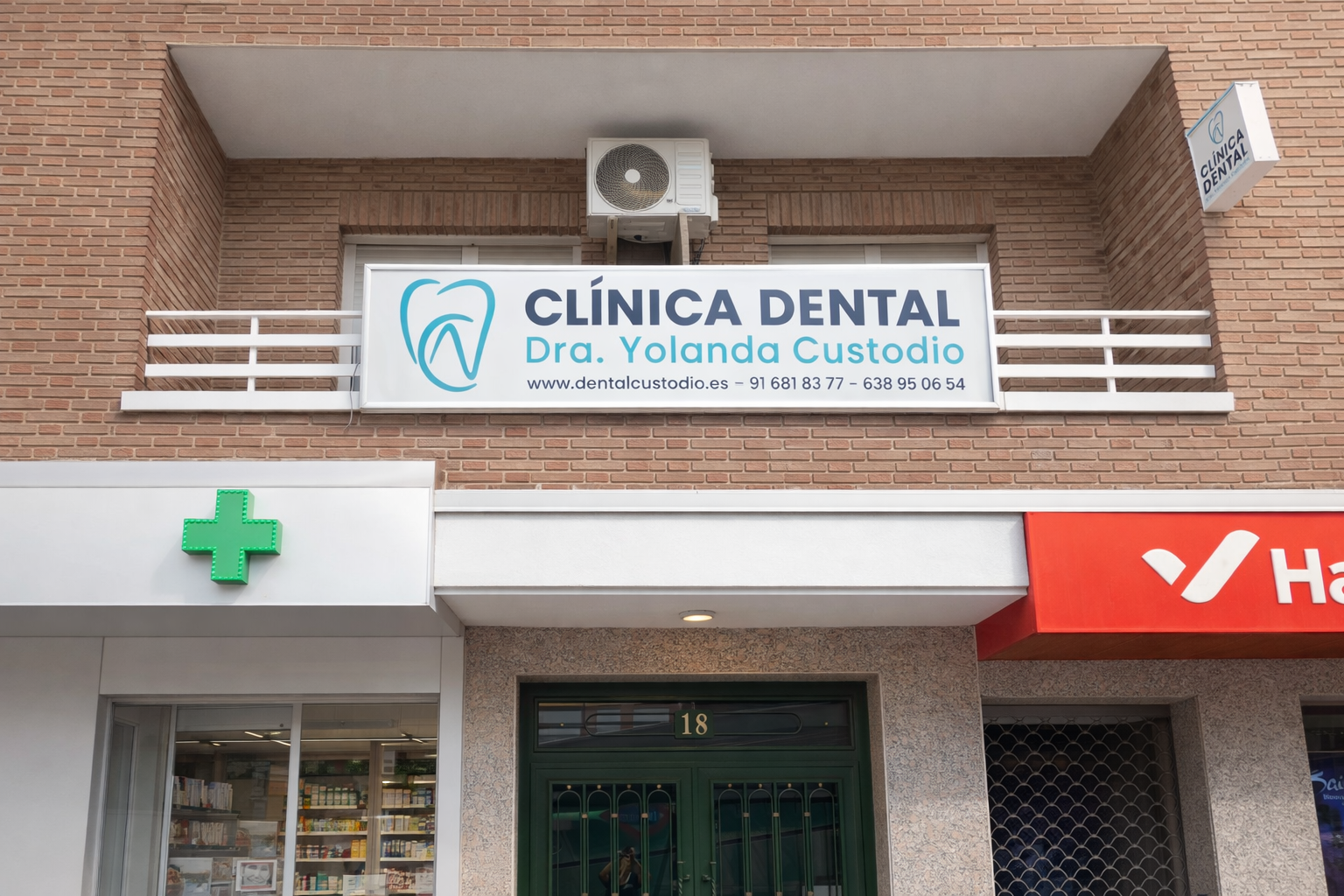 Fachada Clínica Dental Dra. Yolanda Custodio